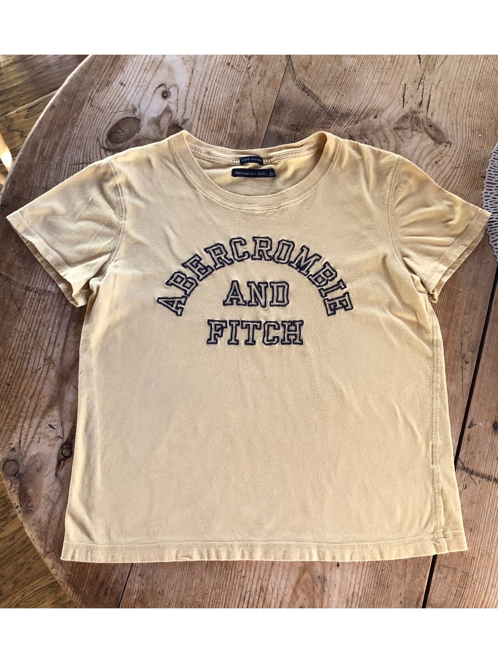 Y2K Abercrombie and Fitch TShirt